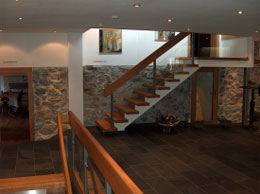Bruchsteinmauerwerk mit Sumpfkalkm�rtel in einem Restaurant in Engelberg NW